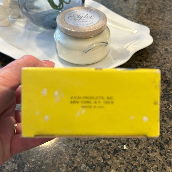 Avon After Shave Piano Decanter Tai Winds and Remember When Radio Decanter Spicy - Picture 13 of 13